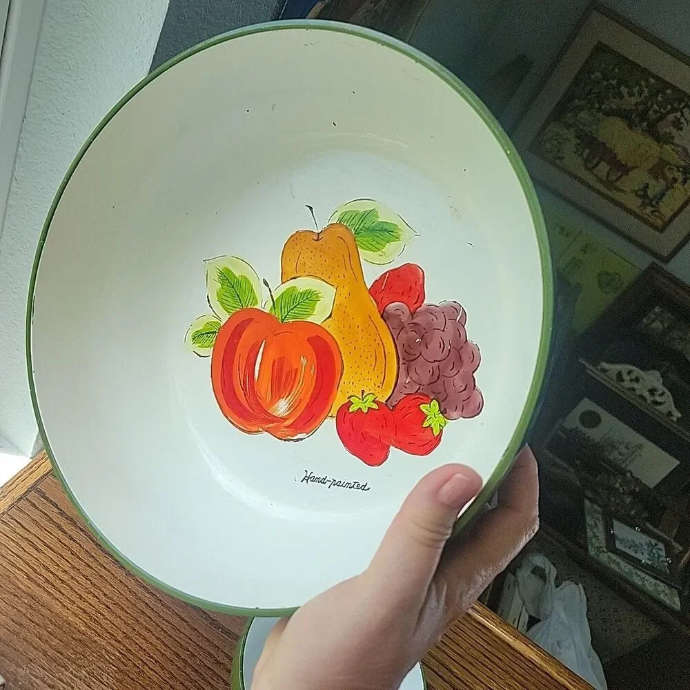Vtg Melamine Salad bowl set 1 Large bowl 4 small bowls salt & pepper shakers Kit - Picture 4 of 16